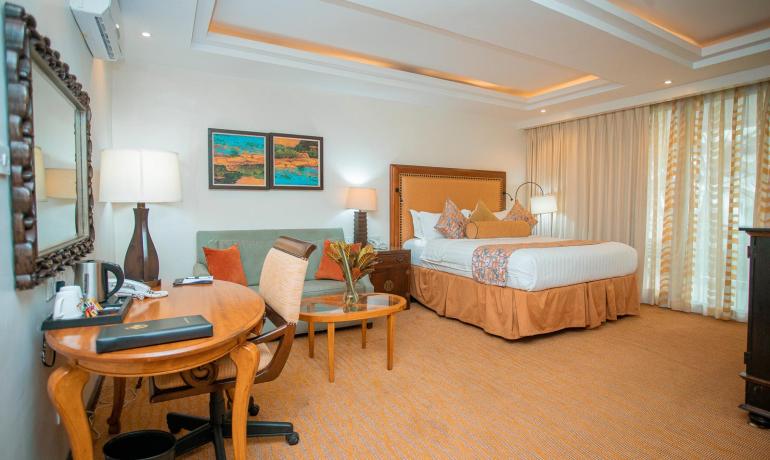 deluxe double room lake view